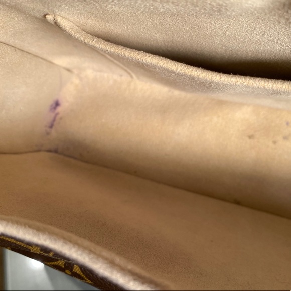 Louis Vuitton Hudson PM - Picture 15 of 16